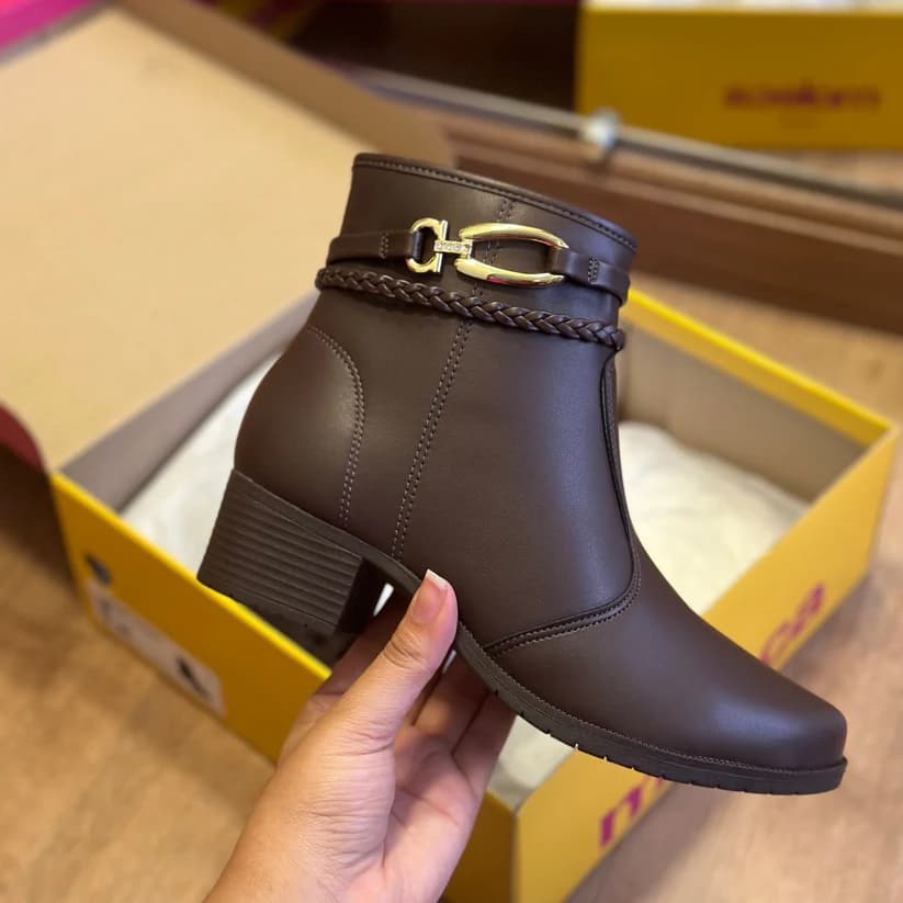 Bota Moleca Salto Bloco